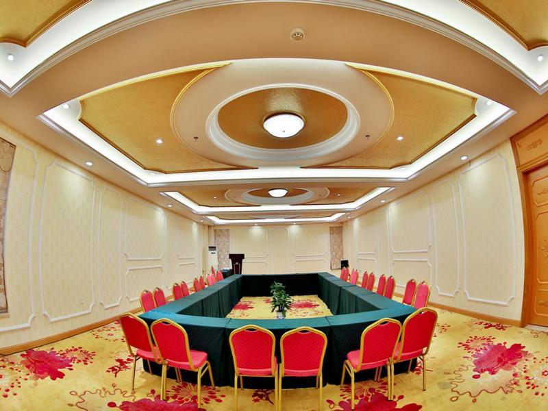 Vienna Hotel Wuhan International Convention And Exhibition Centre Esterno foto