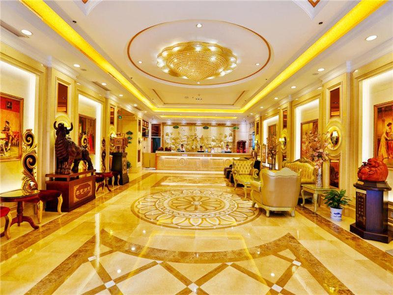 Vienna Hotel Wuhan International Convention And Exhibition Centre Esterno foto