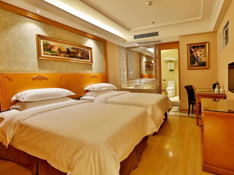Vienna Hotel Wuhan International Convention And Exhibition Centre Esterno foto
